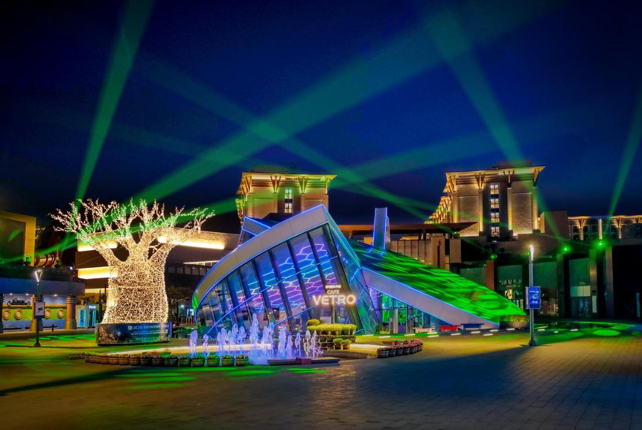 Landing Jeju Shinhwa World Hotel Экстерьер фото
